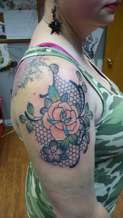 Artisan Tattoo 4