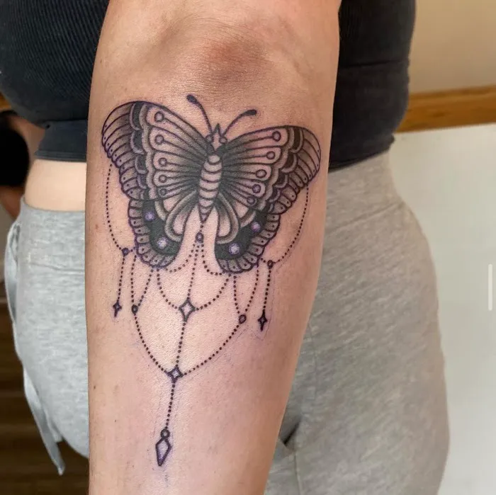 Krueger Tattoo Studio 8