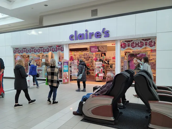 Claire's 4