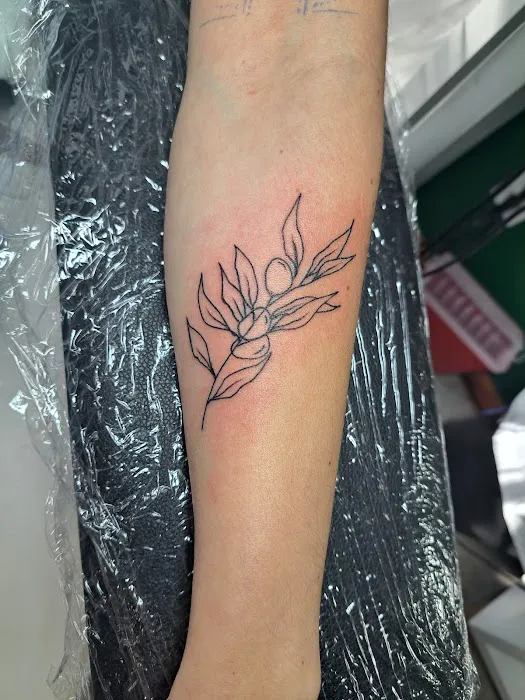 Two Moons Tattoo LLC 0