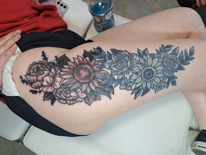Two Moons Tattoo LLC 8