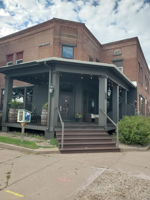 Edge Of The World Tattoo Shop 0