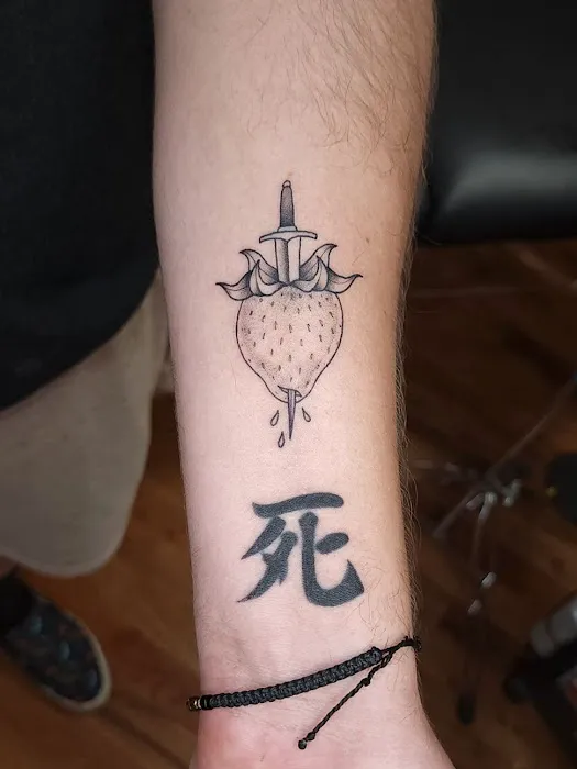 Heroic Ink Tattoo & Piercing 2