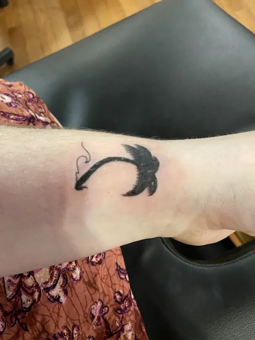Heroic Ink Tattoo & Piercing 1