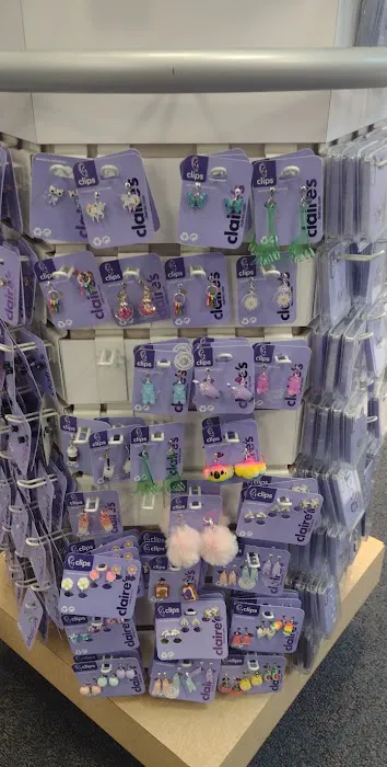 Claire's 3