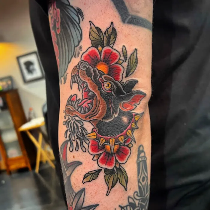 All Day Tattoo and Art Studio 7