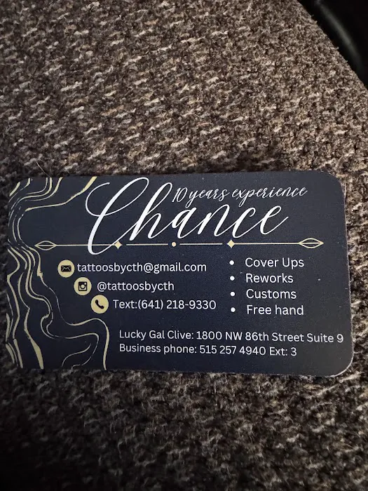 Lucky Gal Tattoo & Piercing Clive 3