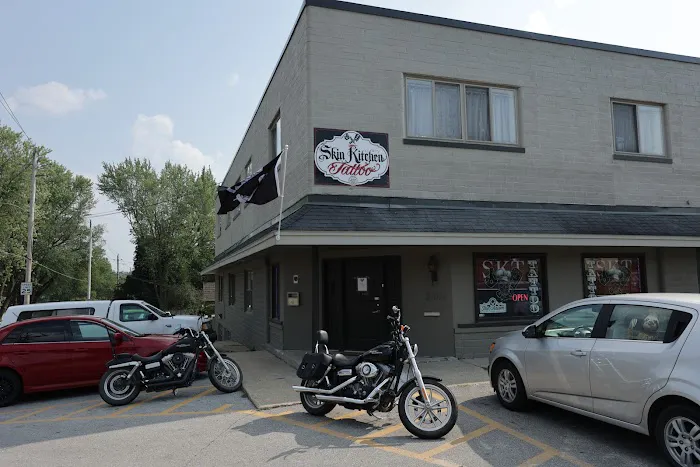 Axiom Body Piercing Studio 3