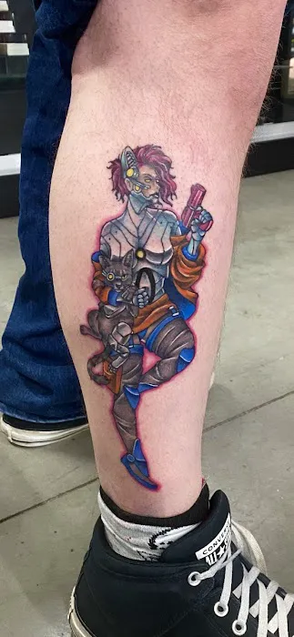 Lucky Gal Tattoo and Piercing Waukee 2