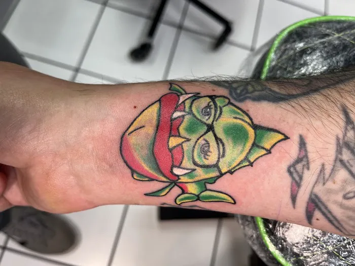 Union Station West Tattoo-Piercing 3