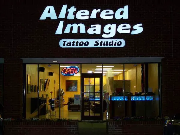 Altered Images Tattooing 4