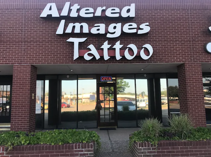 Altered Images Tattooing 7
