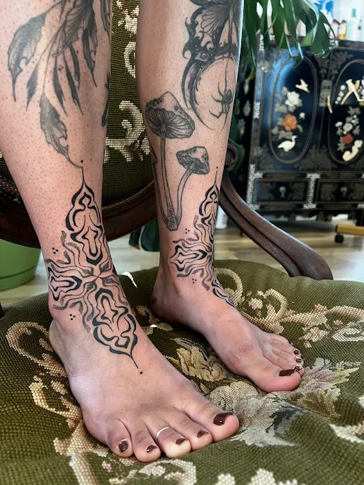 Fox Den Atelier Tattoo Shop 9