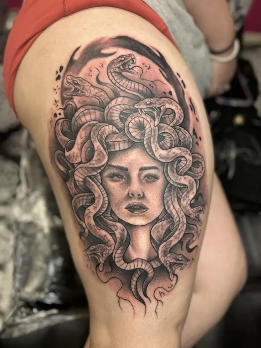 Krybabys Tattoo Studio 2 6