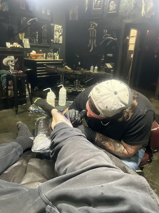 Last Wolves Tattoo Society 0