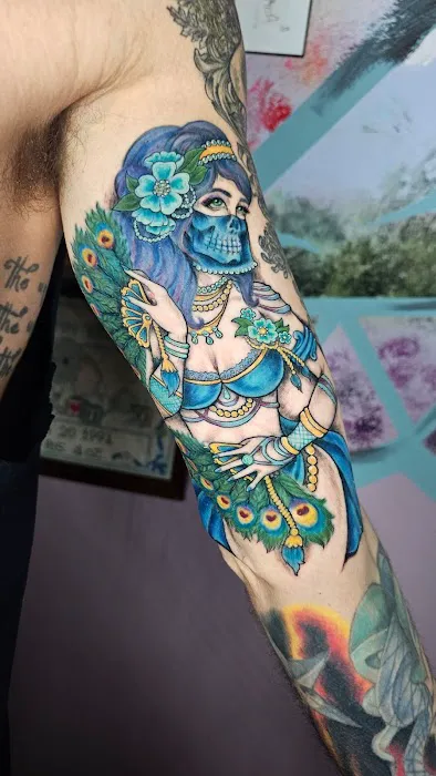 Hot Girl Ink 0