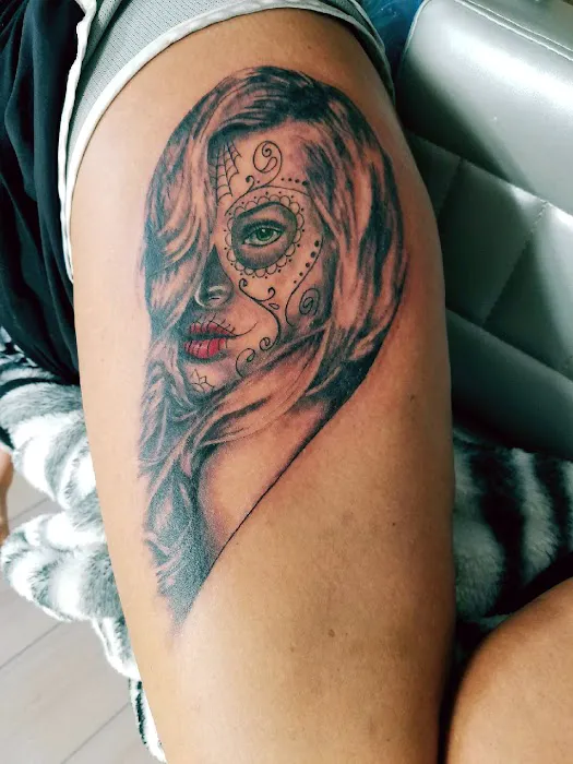 Simply Addictive Tattoo Studio 7