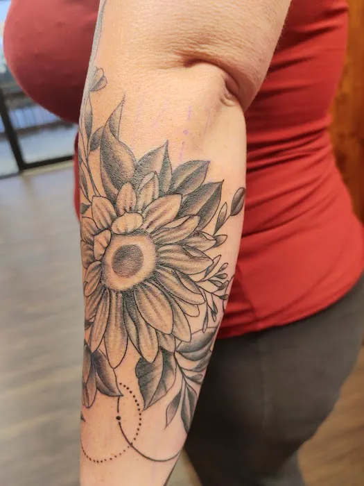 Good Times Tattoo and Body Piercing 1