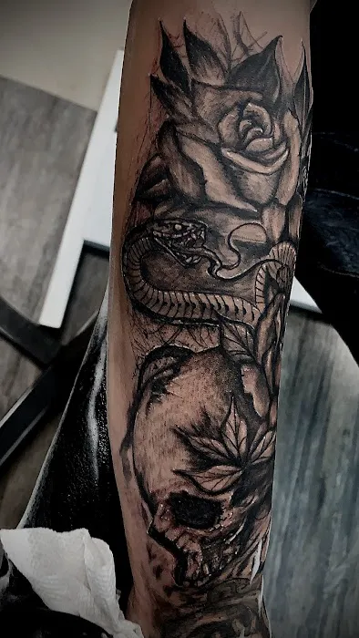 ALL AROUND TATTOO 6