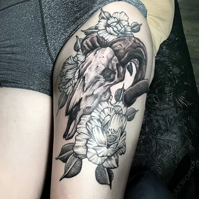 ALL AROUND TATTOO 8