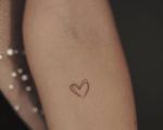 Minimalist Heart Tattoos: Elegant and Meaningful Simple Designs