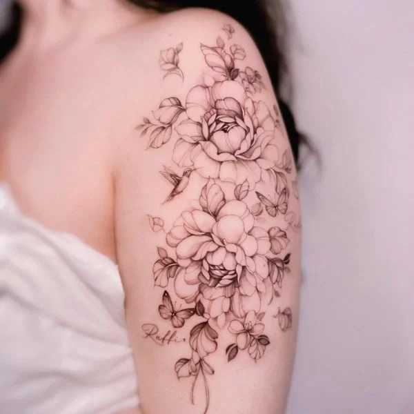 Elegant and Meaningful Fine Line Tattoos for Women: Trends and Tips